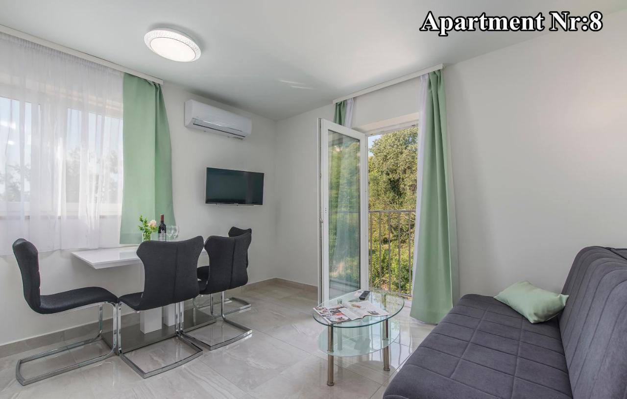 Villa Green Palm Vrsar Bagian luar foto