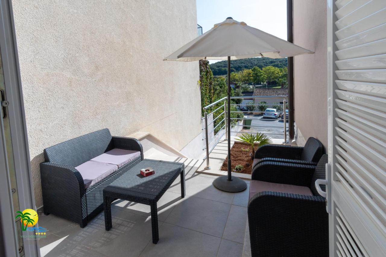 Villa Green Palm Vrsar Bagian luar foto