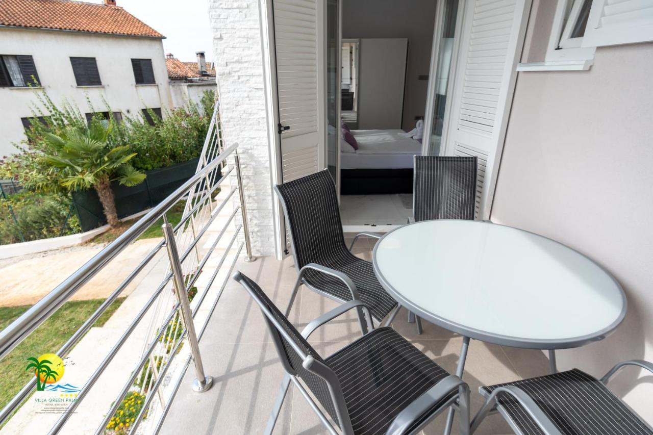 Villa Green Palm Vrsar Bagian luar foto