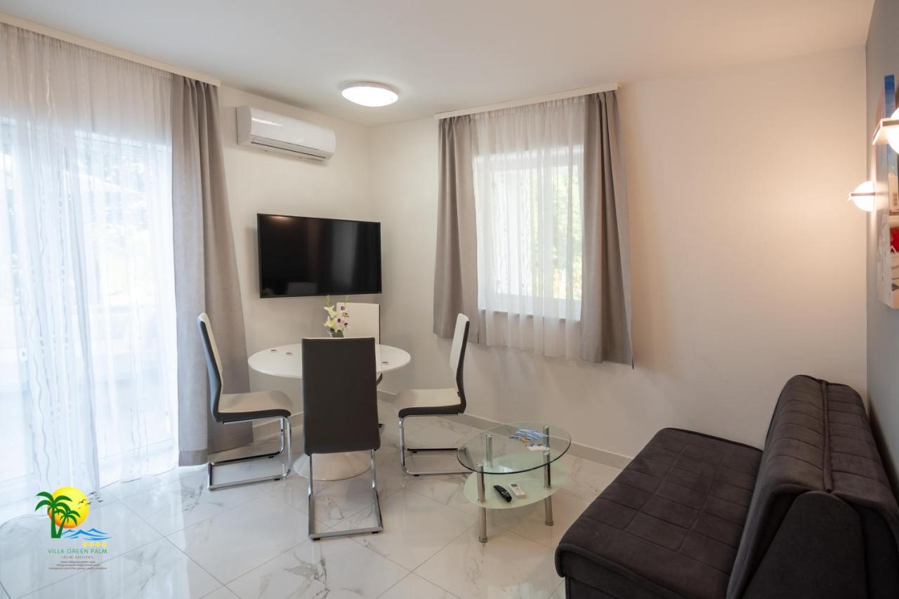 Villa Green Palm Vrsar Bagian luar foto