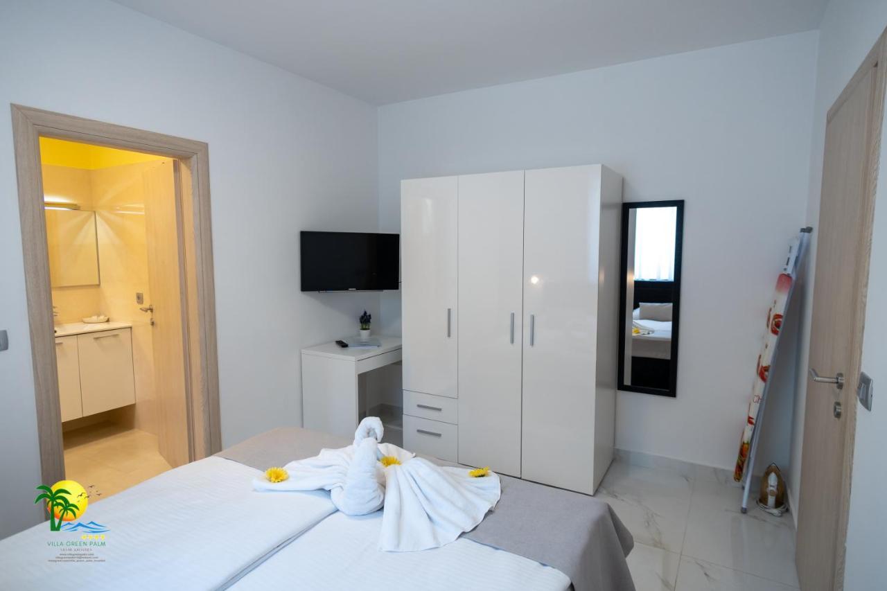 Villa Green Palm Vrsar Bagian luar foto