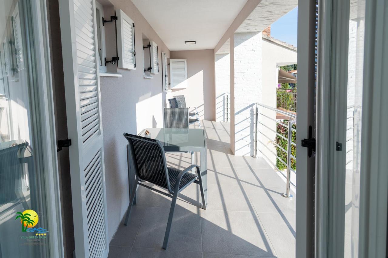 Villa Green Palm Vrsar Bagian luar foto