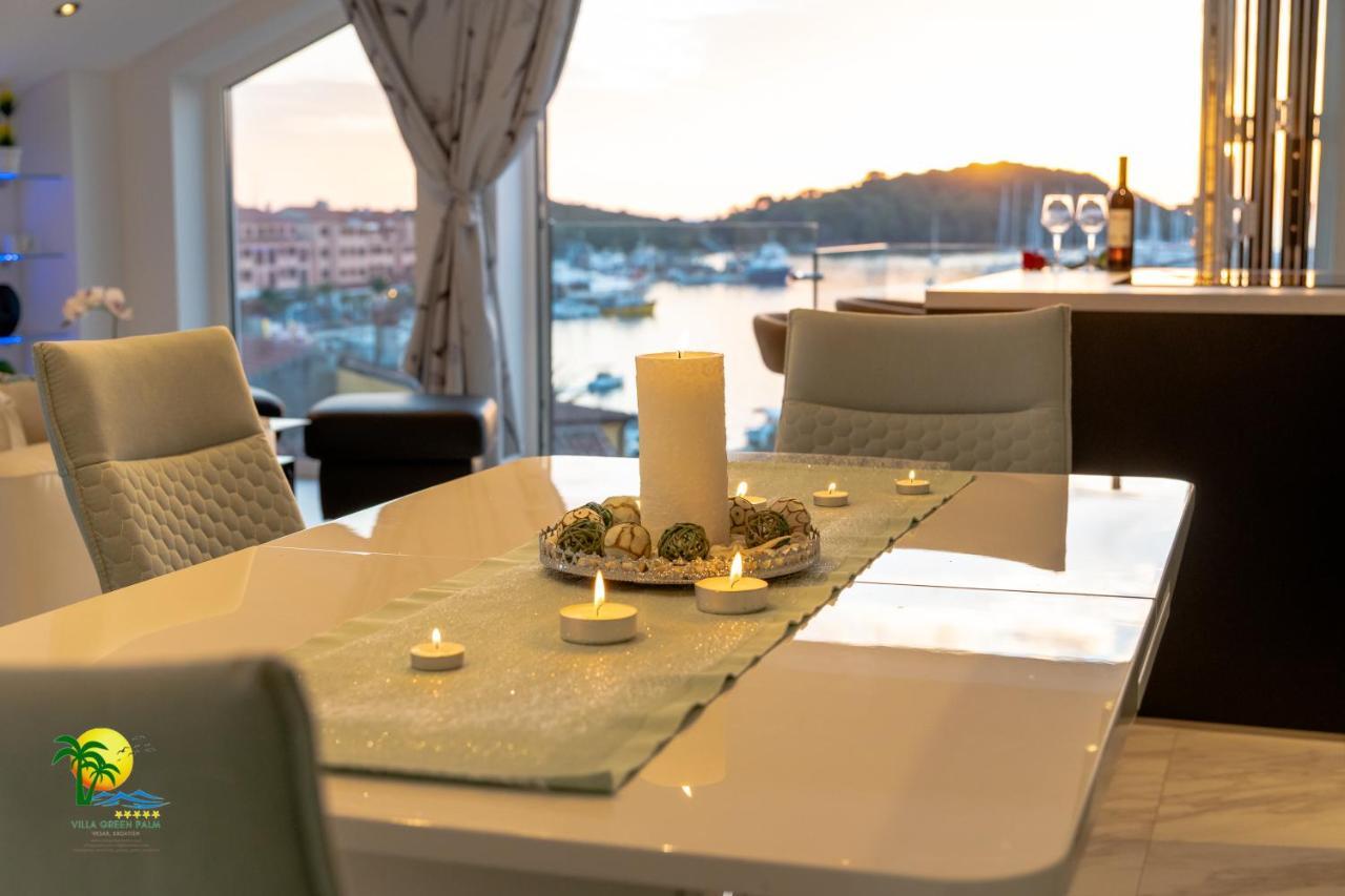 Villa Green Palm Vrsar Bagian luar foto